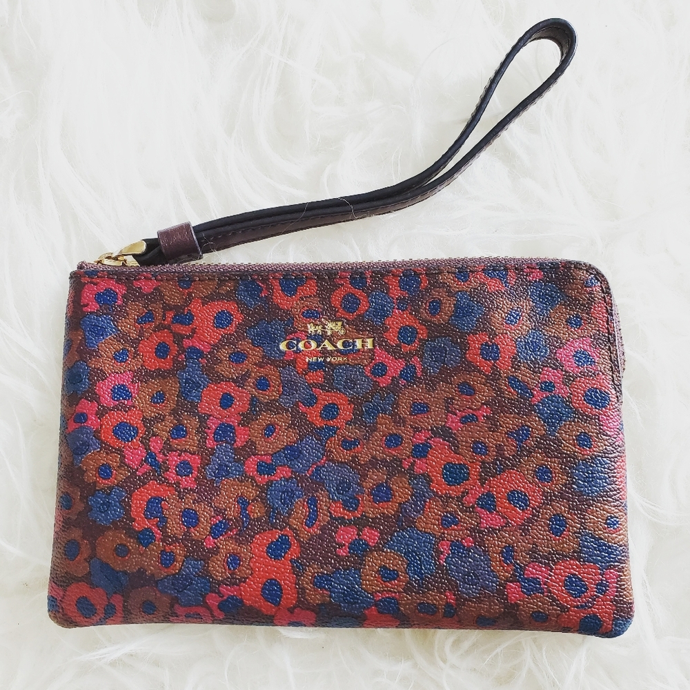 Coach floral leather Wristlet pouch wallet